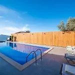Villa With Private Pool And Jacuzzi Kaş