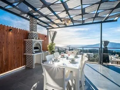 With Private Pool And Jacuzzi *