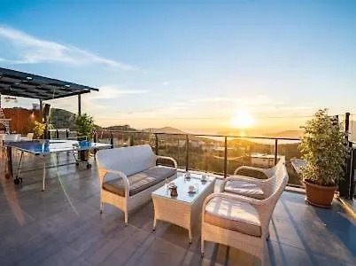 With Private Pool And Jacuzzi * 卡斯