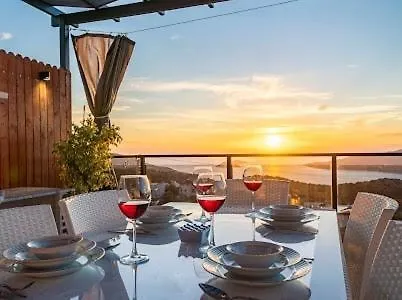 别墅 With Private Pool And Jacuzzi 卡斯