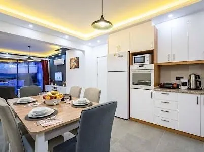 With Private Pool And Jacuzzi 别墅 卡斯