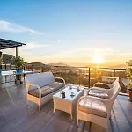With Private Pool And Jacuzzi * Kaş